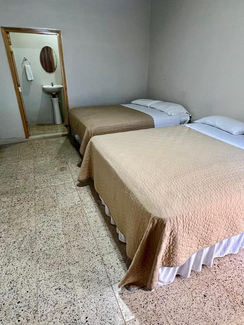 Aparta Hotel Palmerola Comayagua Eksteriør billede